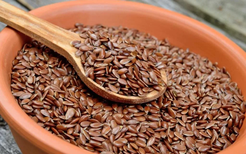 3 Ways To Add Flax Seeds To Your Everyday Breakfast