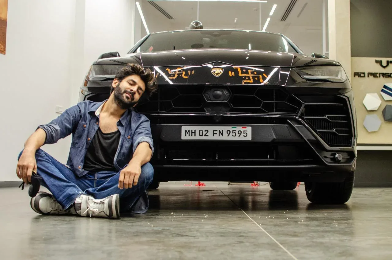kartik aryan with his Lamborghini Urus